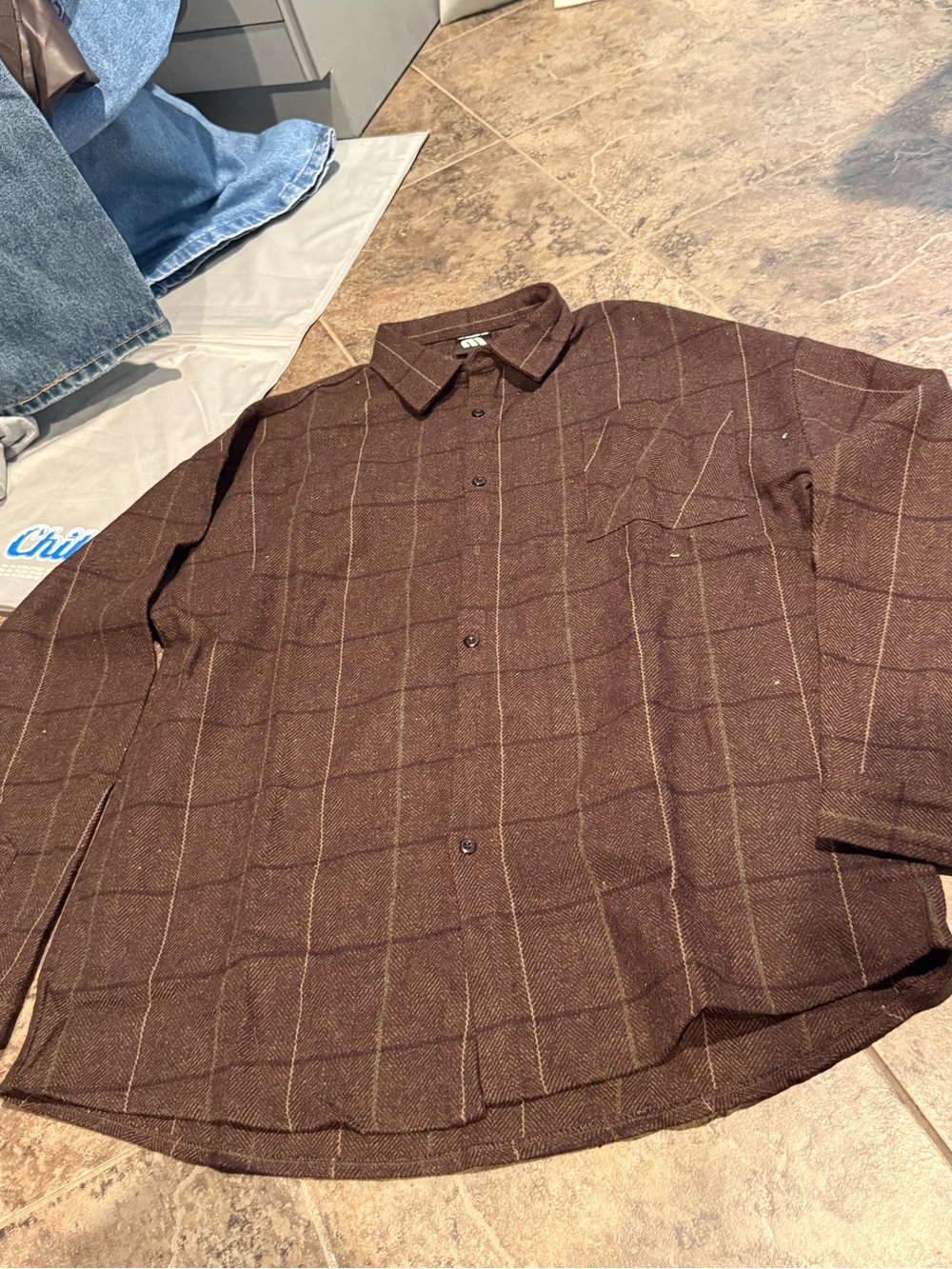 💙 NWOT Brown herringbone patterned button-up shirt